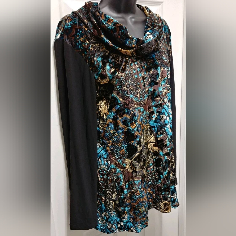 Libra abstract burnout velvet tunic top